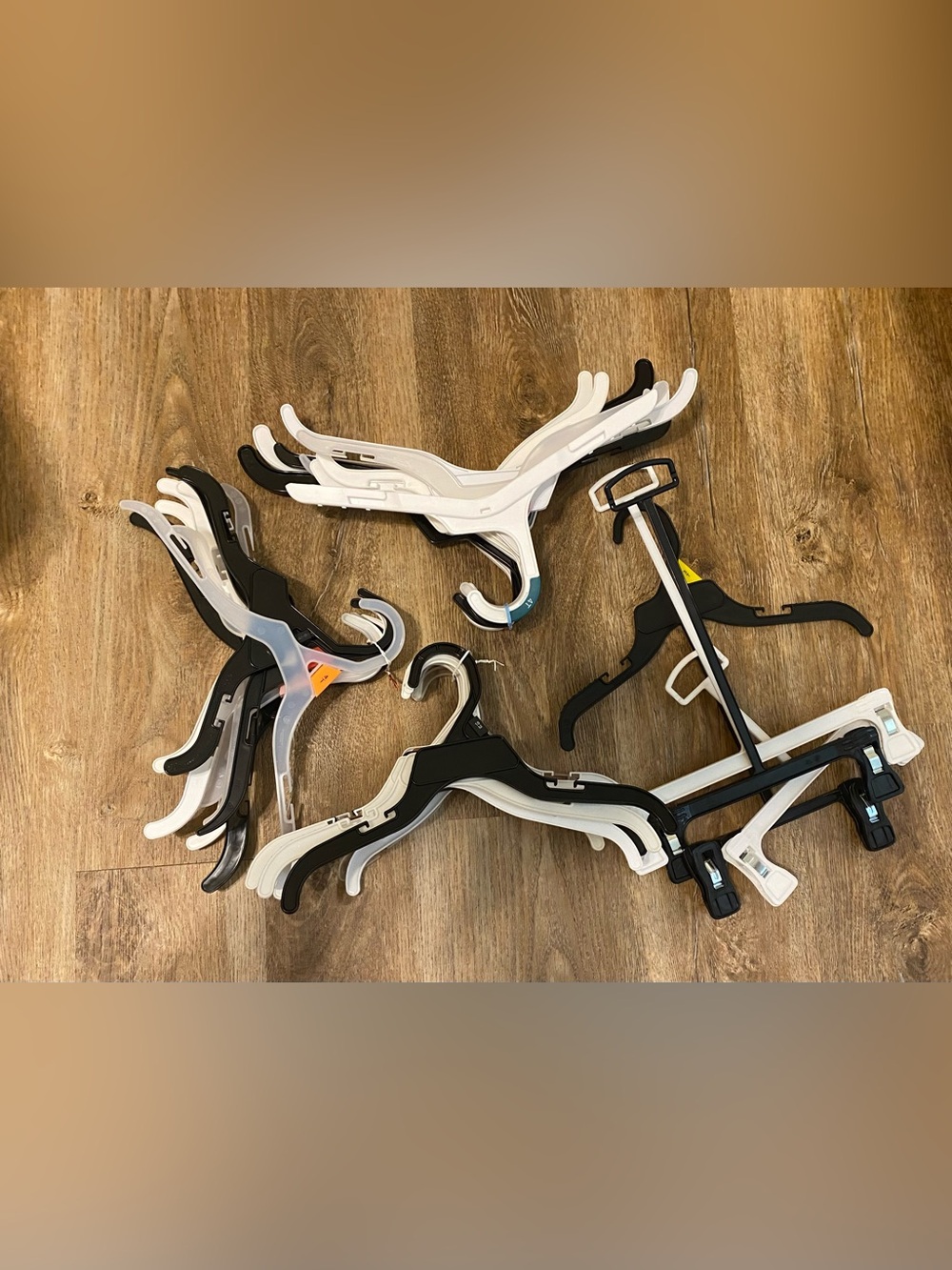 34 Kid clothes hangers